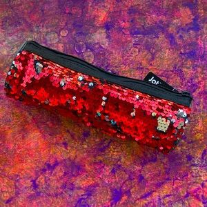 NWT Makeup Cosmetic Zipper Pouch Case Sequin Red / Silver Bag